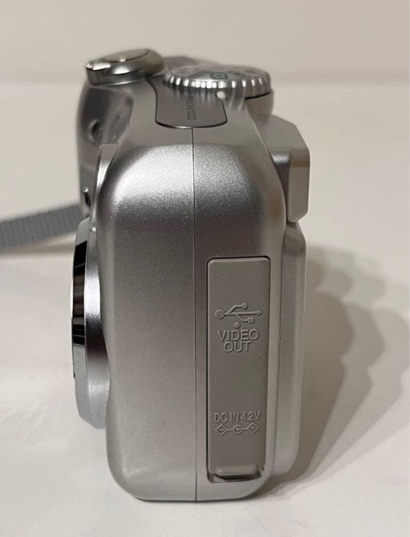 Nikon COOLPIX 3100 デジカメ 箱付き　【通電確認済み】