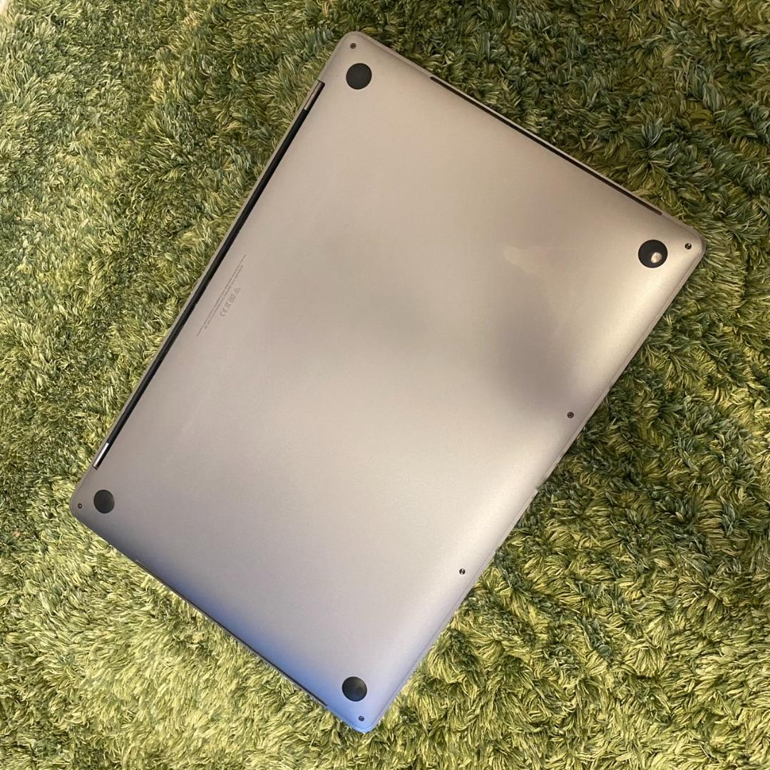 元値30万超 大幅値下げ│MacBookPro15インチ 2019 ※傷あり美品