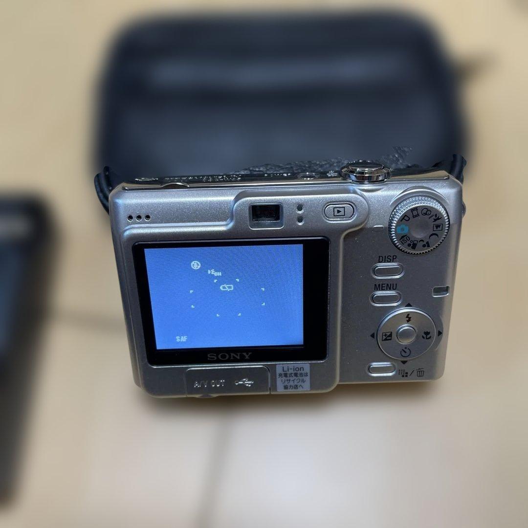 D*n様 デジタルカメラ2台セット