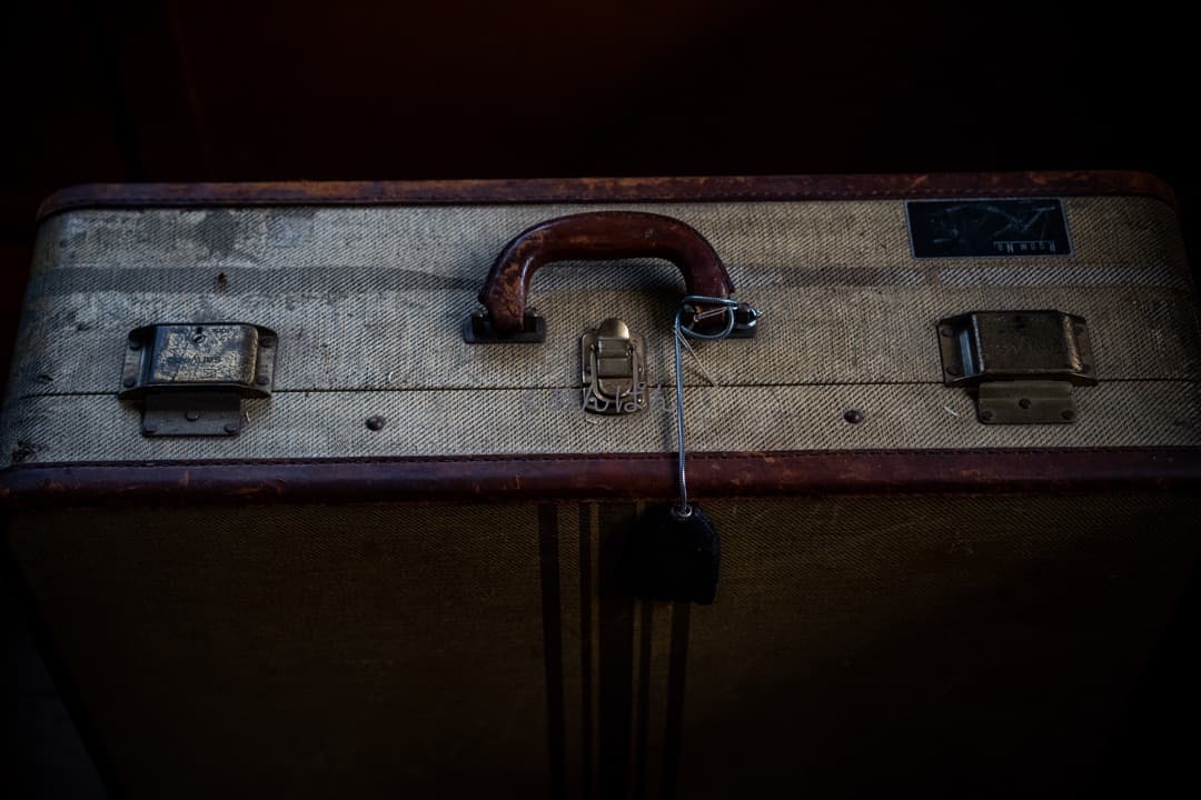 アンティーク レトロ　イギリス　英国　スーツケース トランク 旅行かばん　寅さん