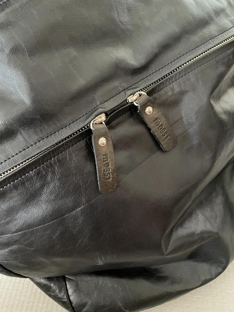 美品 m0851 BP73 本革バックパック 黒 通勤 通学 A4収納