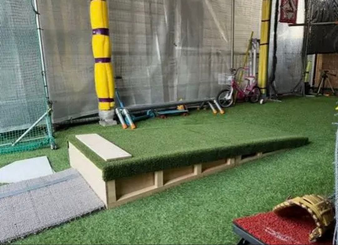 SRI 可動式　木製　ピッチングマウンド