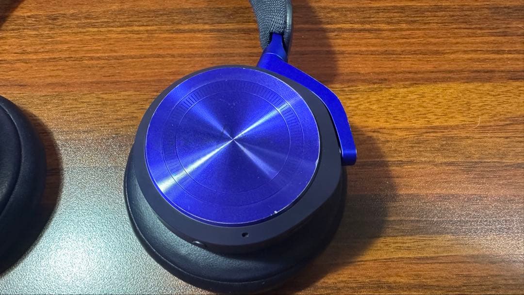 Bang&Olufsen / Beoplay HX ワイヤレスヘッドホン