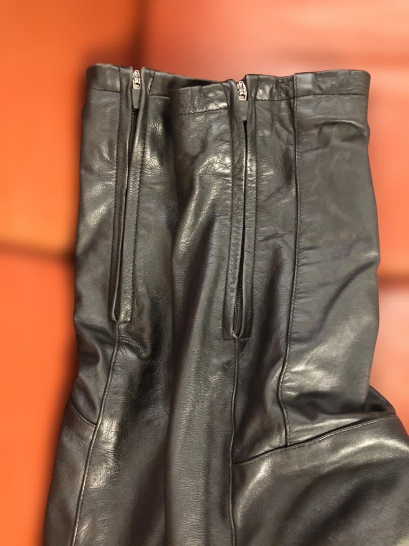 レザーパンツ、デグナー