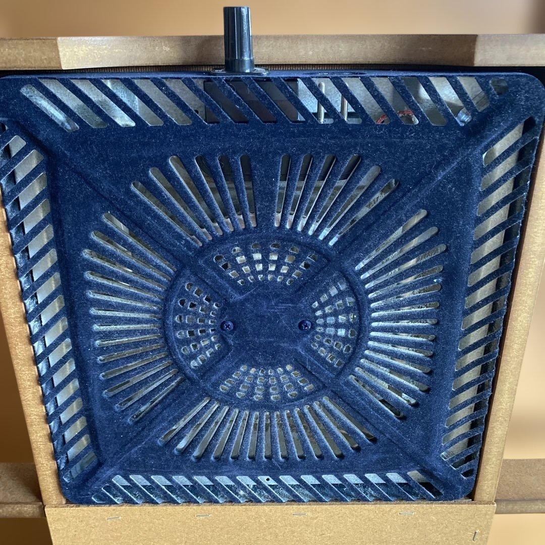 ブラウンの長方形こたつテーブル