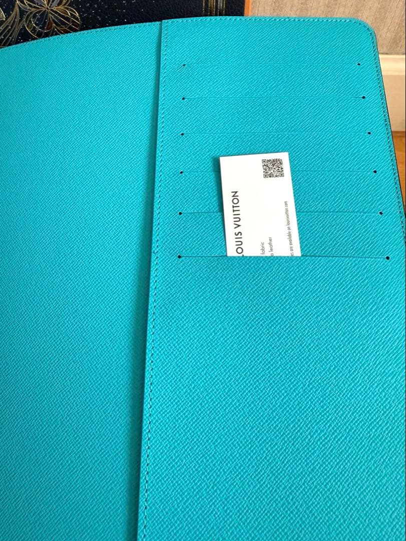 新品未使用♪日本限定IVx TMバインダー・スーパーフラット　GI1569