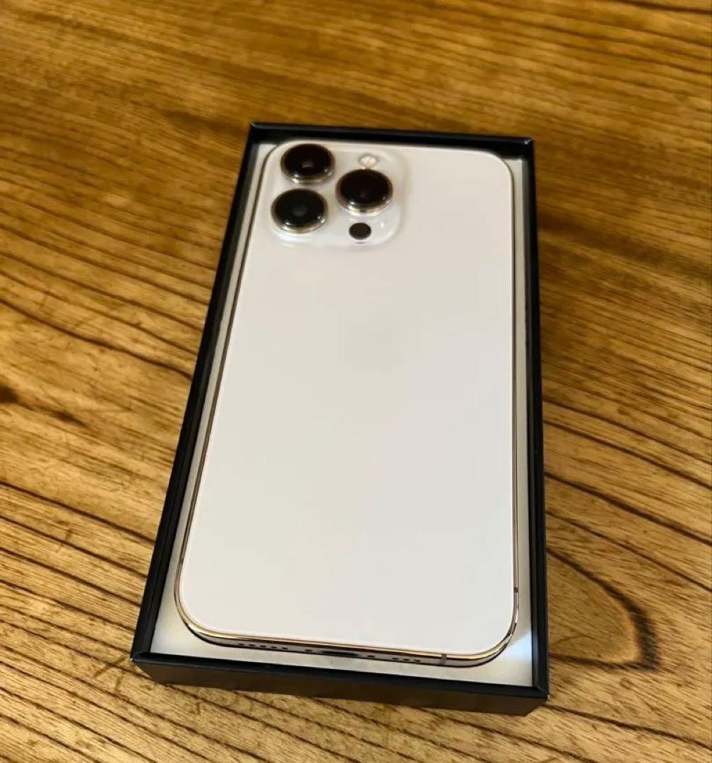 iPhone13pro ゴールド128GB SIMフリー バッテリー84%超美品