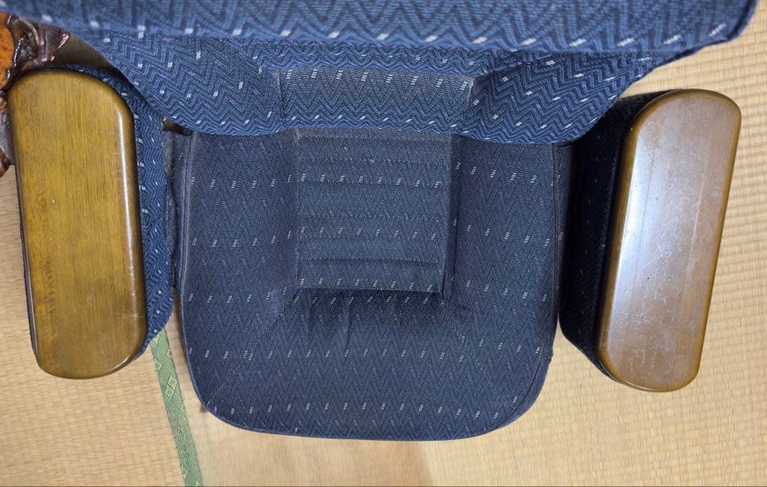 回転式リクライニングチェアー　座椅子　重厚感