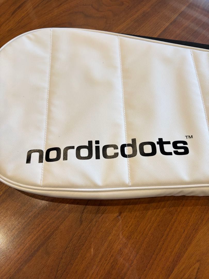 日本未販売❣️nordicdots テニスラケット 黒