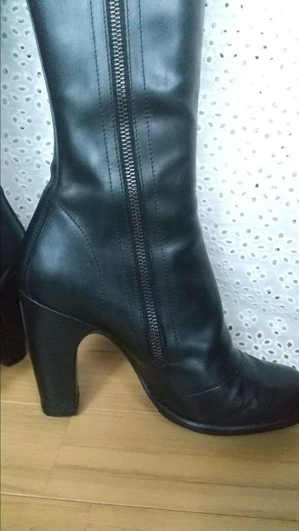 ルイ・ヴィトン LOUIS VUITTON ロングブーツ　レースアップブラック