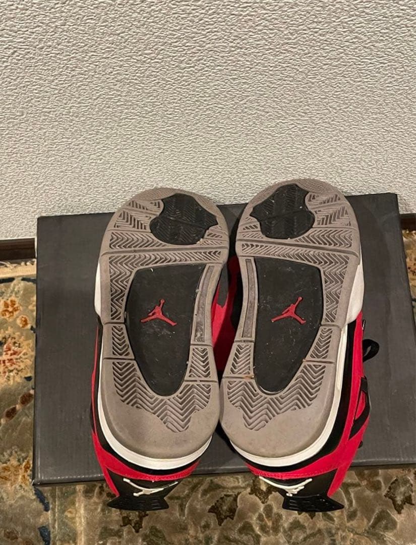 Air Jordan 4 赤/黒/灰 スニーカー