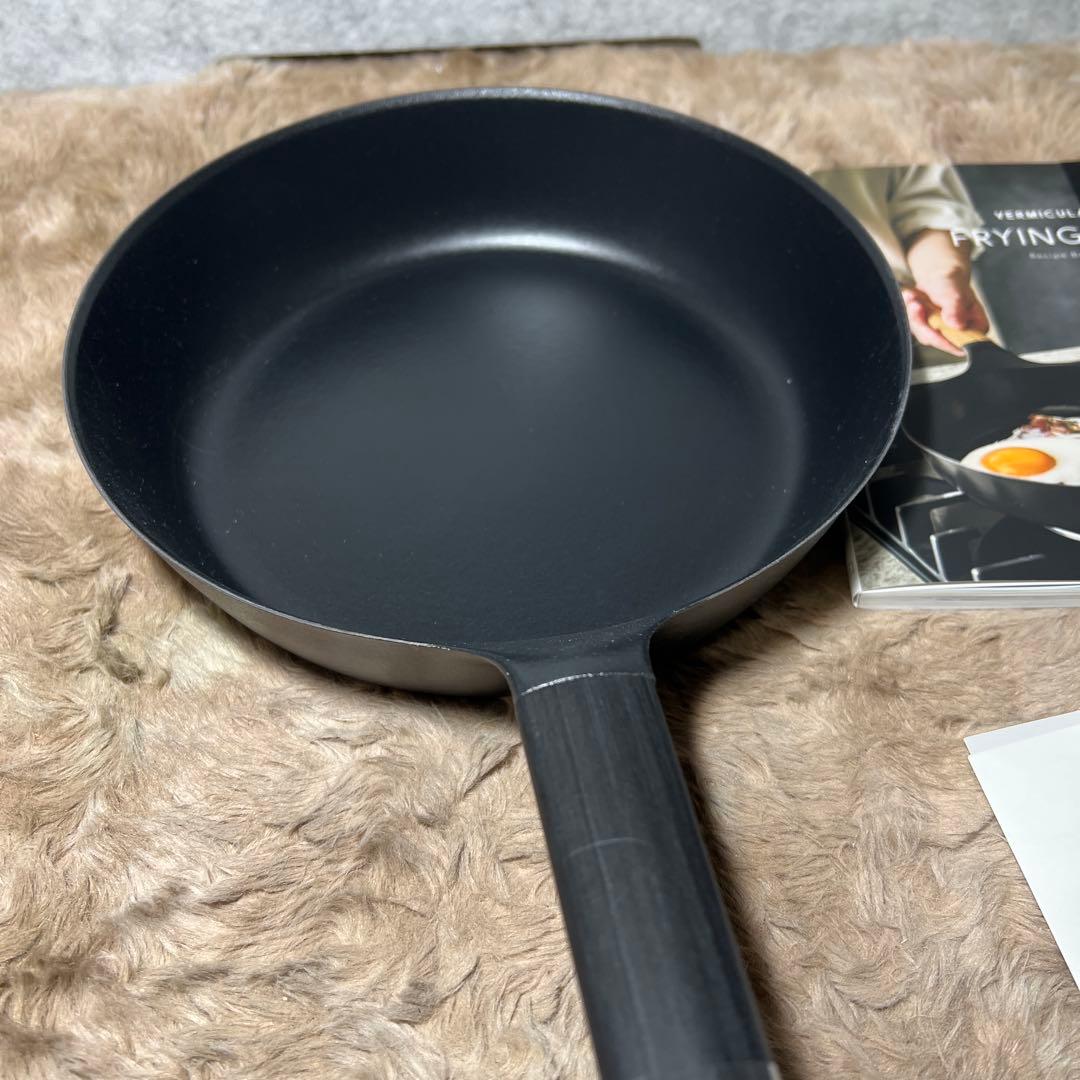 新品　フライパン 24cm深型プレミアムブラック FP24-PB-L IH対応