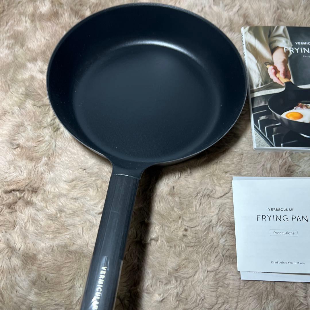 新品　フライパン 24cm深型プレミアムブラック FP24-PB-L IH対応