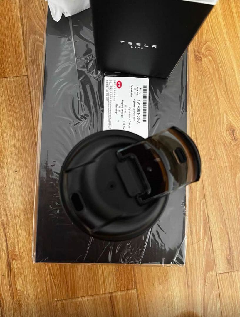 新品 Tesla テスラ ブラック メタリックグラデーション コーヒーカップ