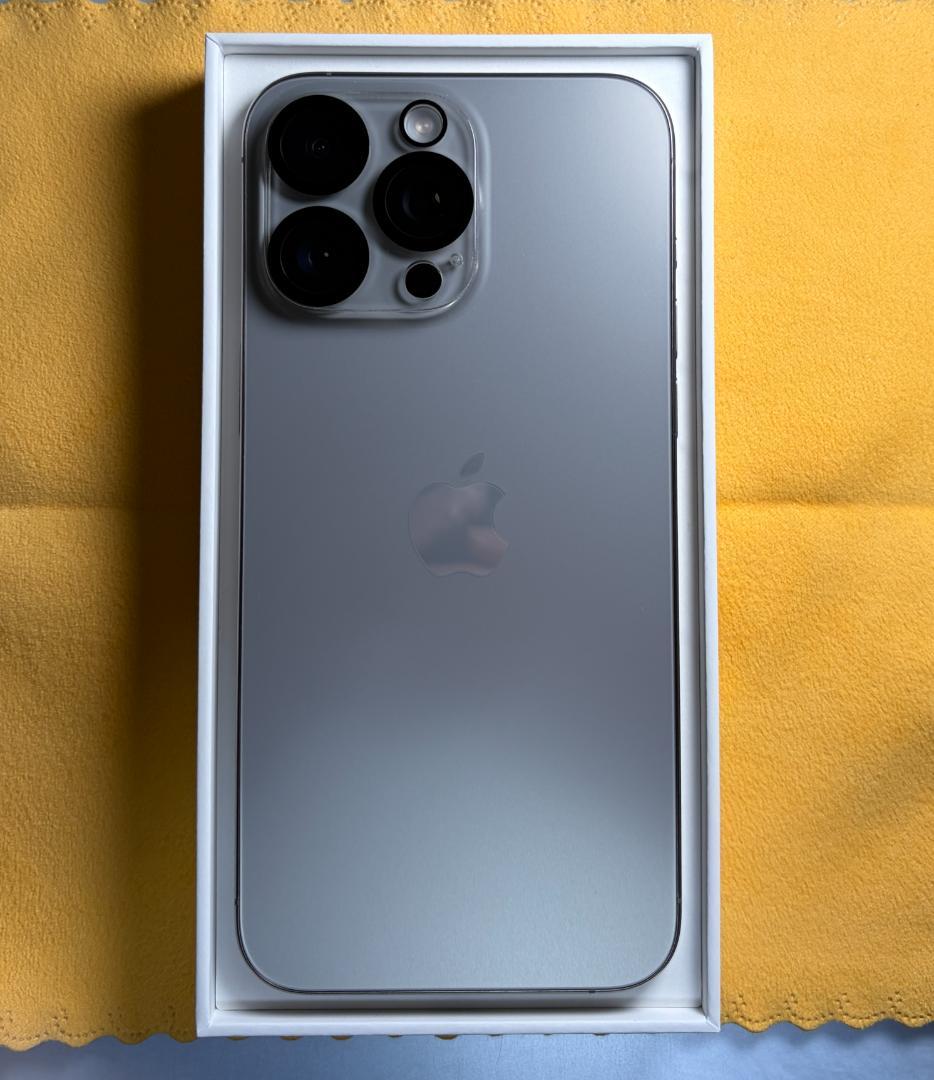 【美品】iPhone15Pro Max512GB＋ケース&保護フィルム