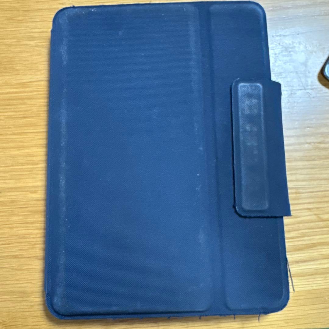 iPadスペースグレー 、Logiキーボードケース、Activetouchpen