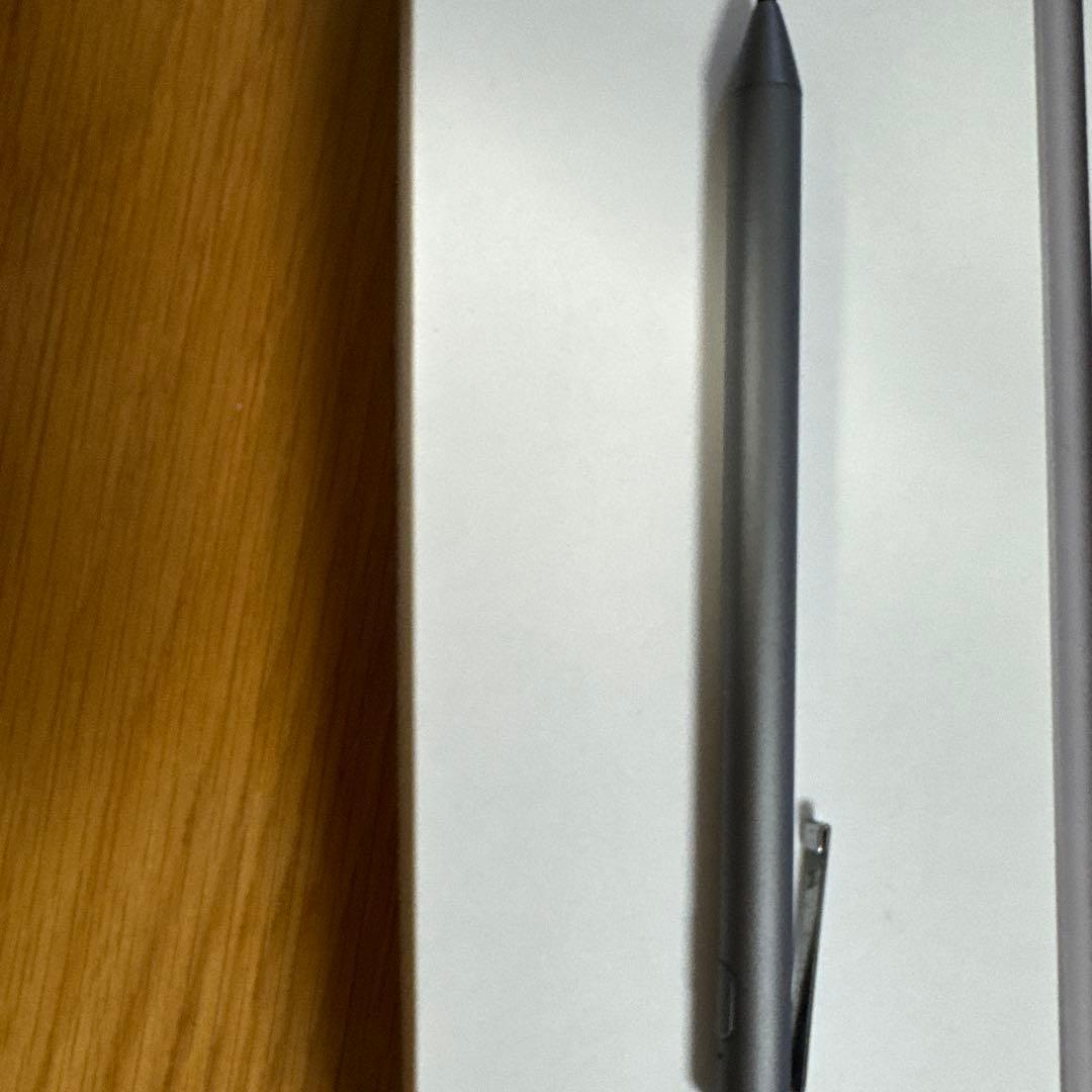 iPadスペースグレー 、Logiキーボードケース、Activetouchpen