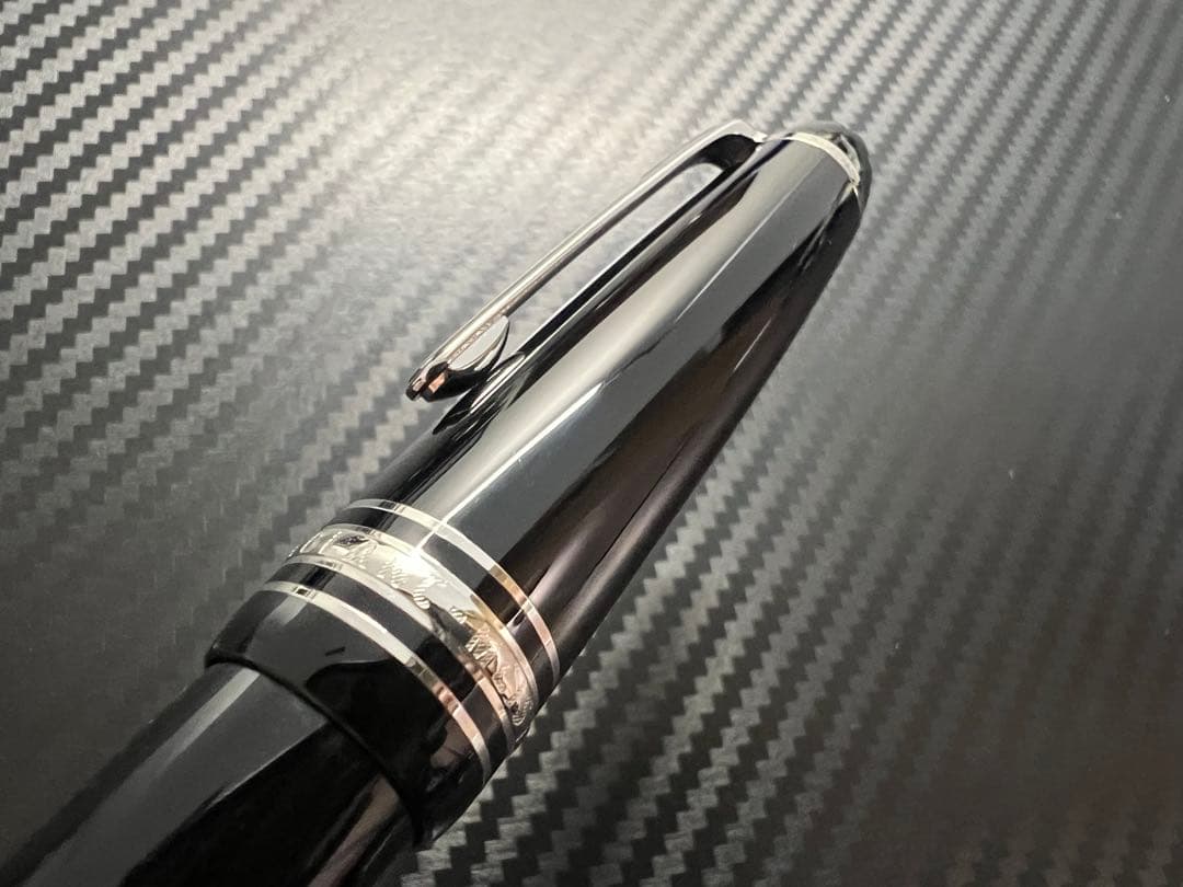 モンブラン マイスターシュテュック P146 プラチナライン 万年筆 M 中字