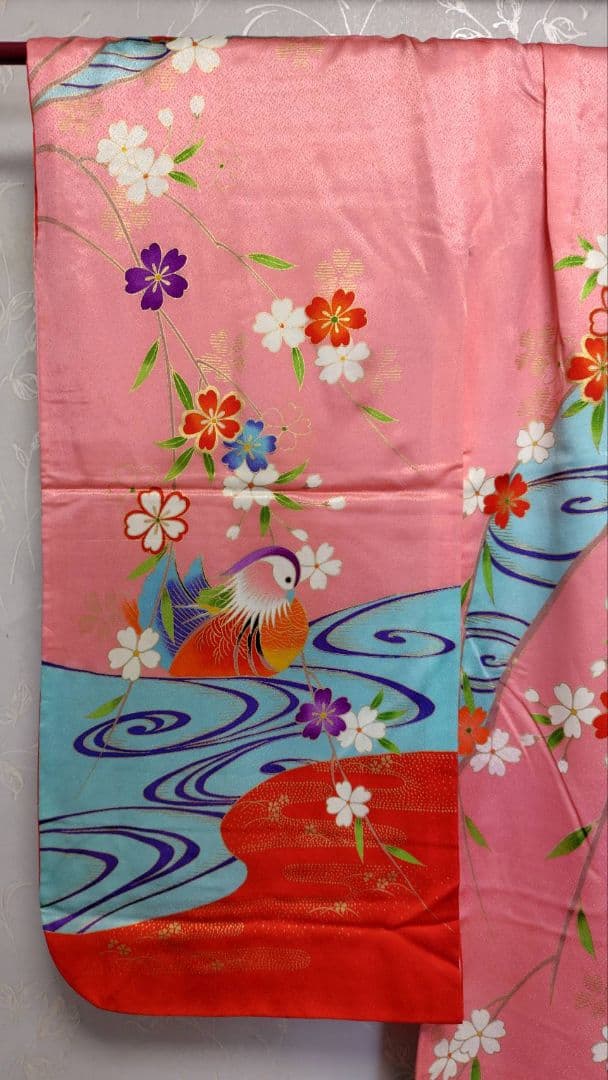 RK554子供着物7歳前後用着丈133センチ裄丈54センチ正絹重ね襟付き