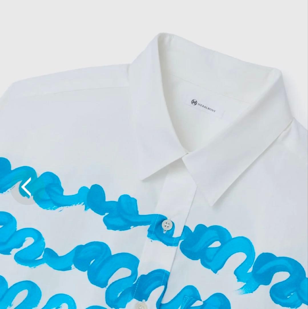 美品ヘラルボニーレギュラーカラーシャツ「blue brush-mm2025」