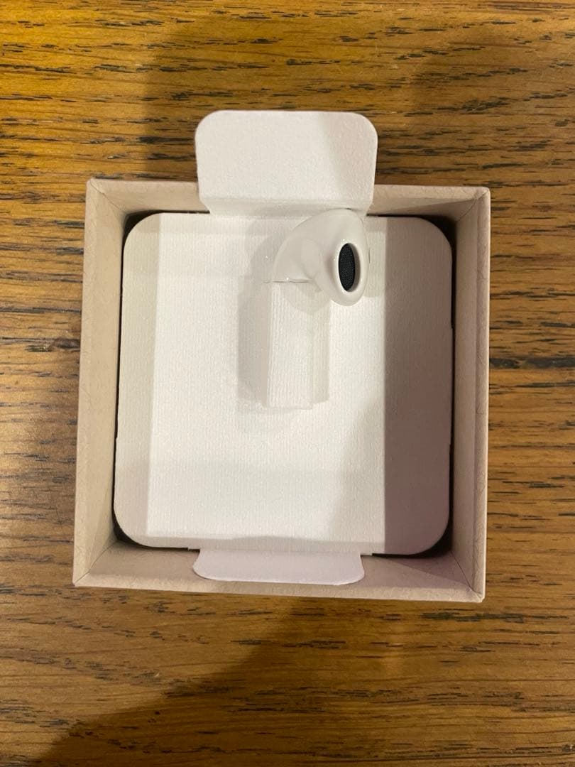[純正品] AirPods 4 右耳 新品未使用
