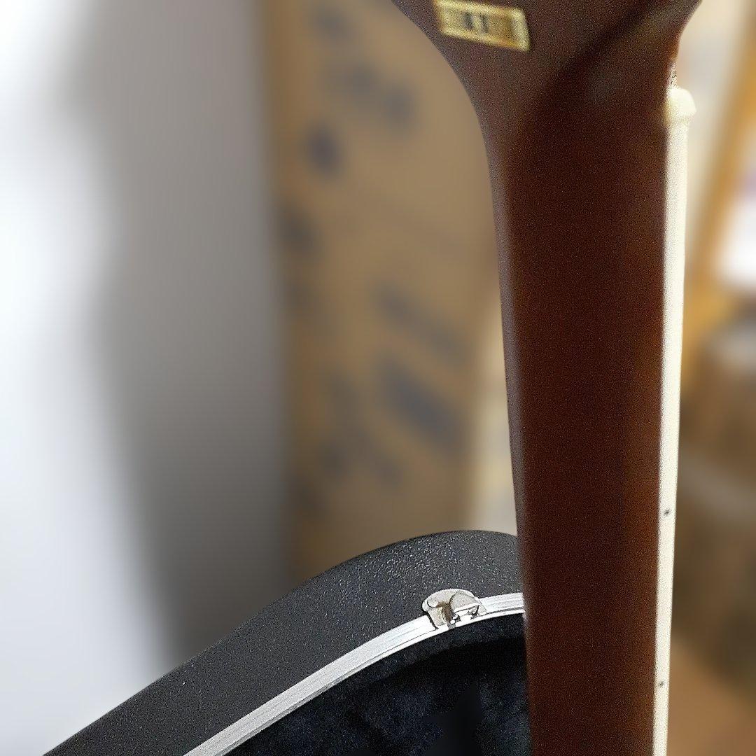 Ovation Celebrity Deluxe エレキアコースティックギター