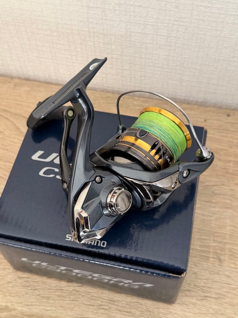 SHIMANO ULTREGRA C3000HG スピニングリール