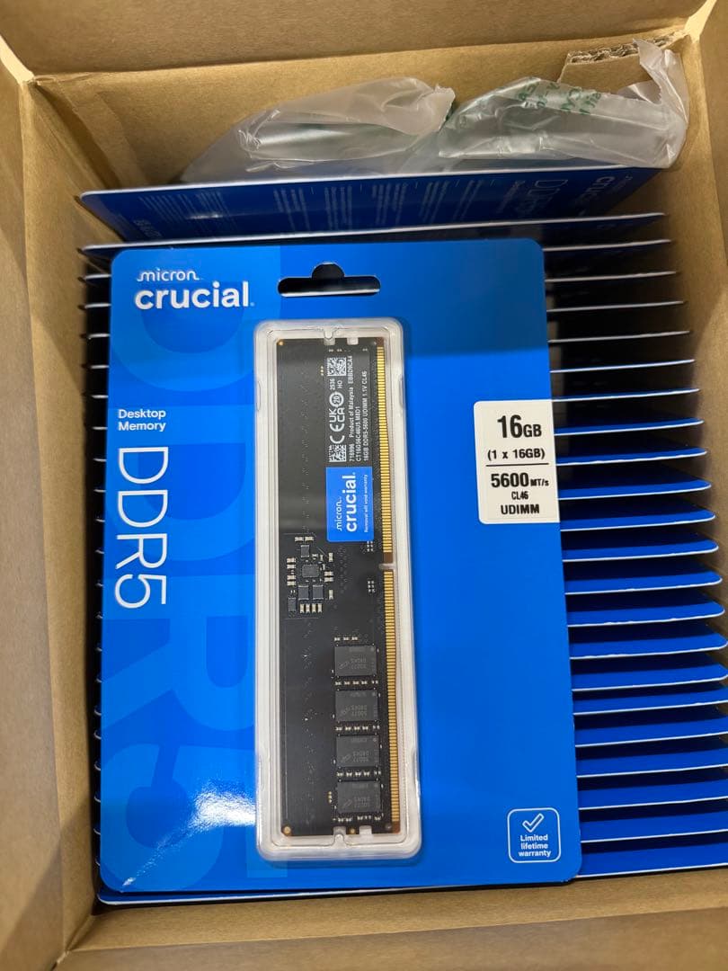 未開封 クルーシャル DDR5 16GB メモリ 5600MT/s UDIMM