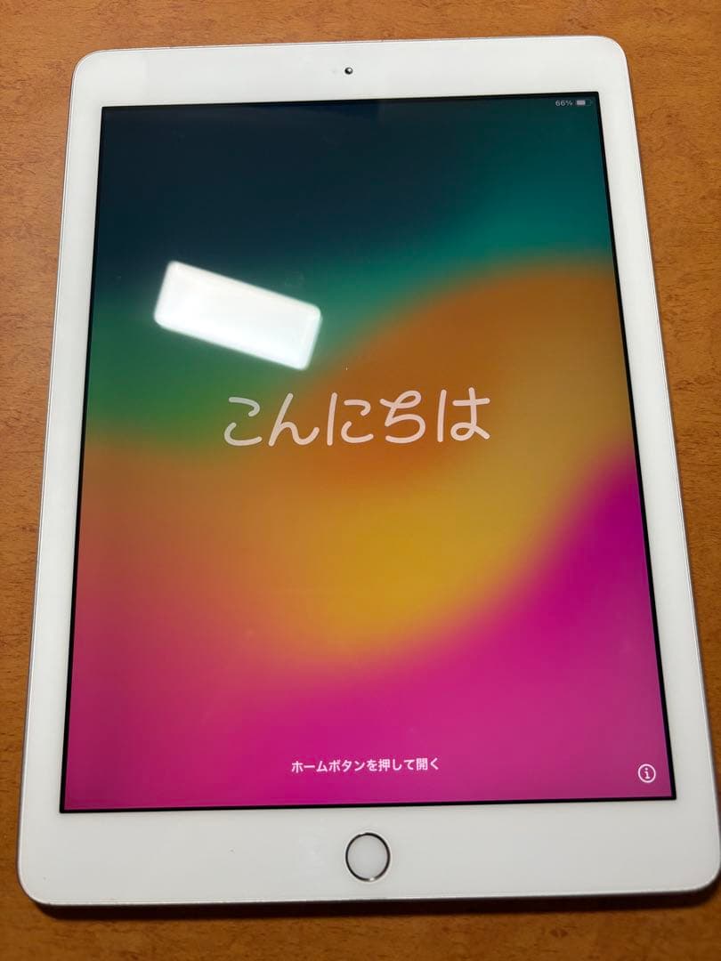 iPad WiFi 32GB シルバー（第6世代）