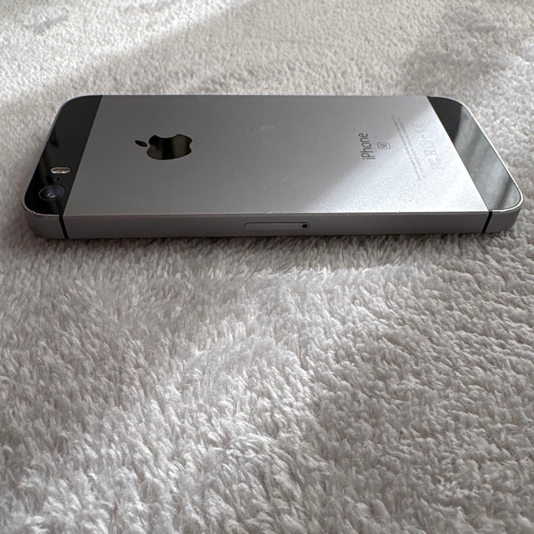 iPhone SE （第1世代）本体　スペースグレイ