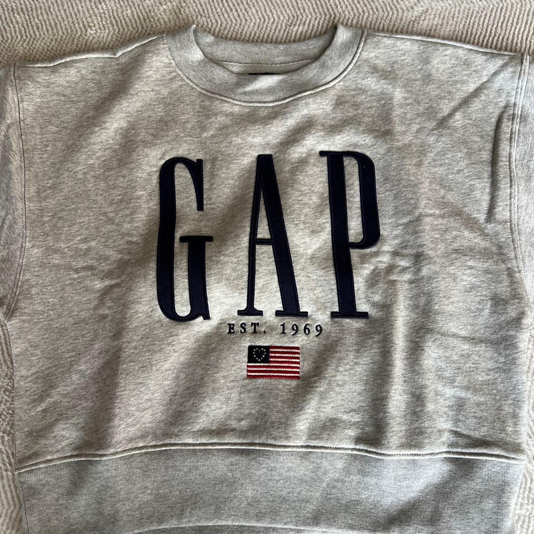 GAP EST. 1969 クロップドスウェット グレー 新品タグ付き