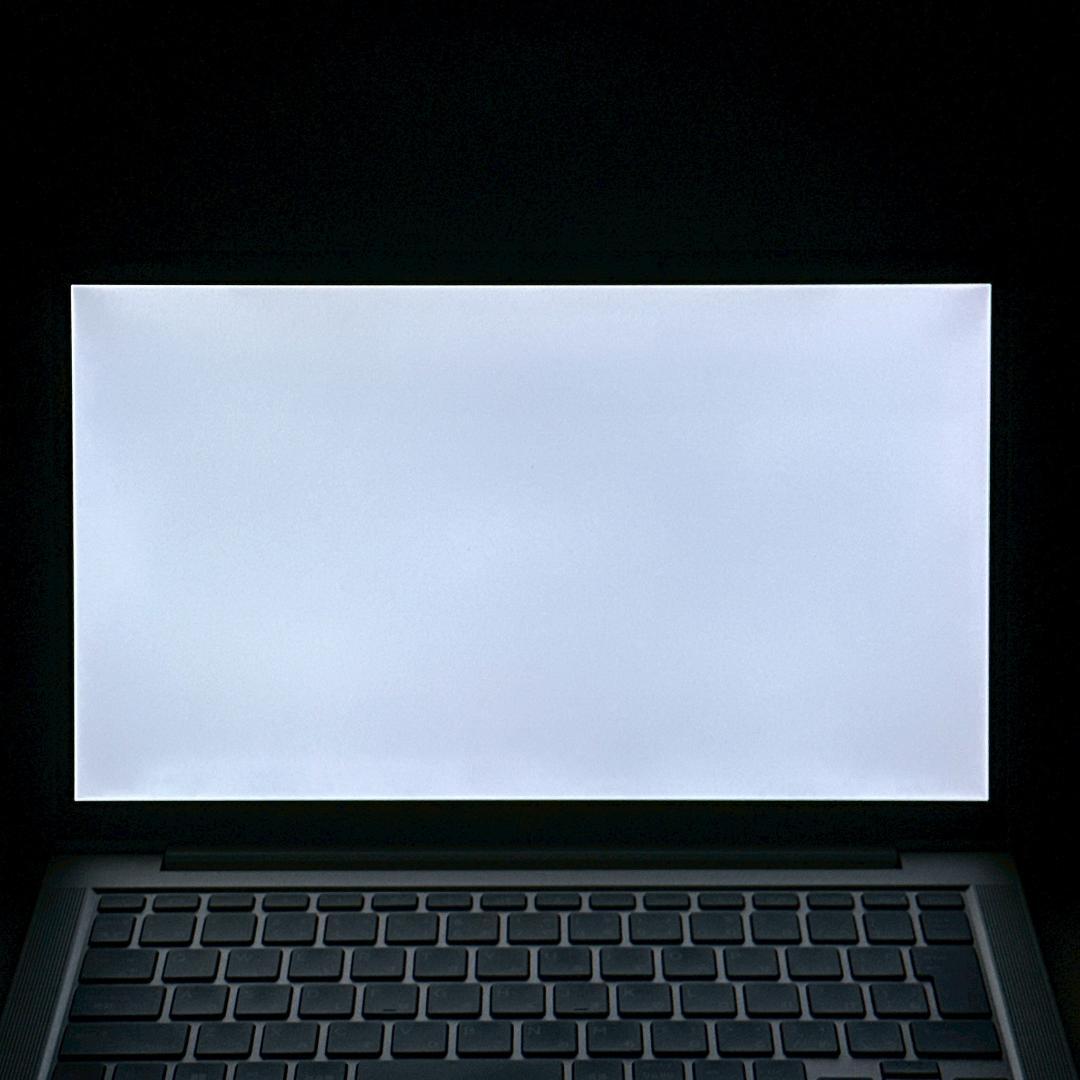 高性能 HP 13型 軽量 準美品 ノートパソコン 2022年製 AMD 688