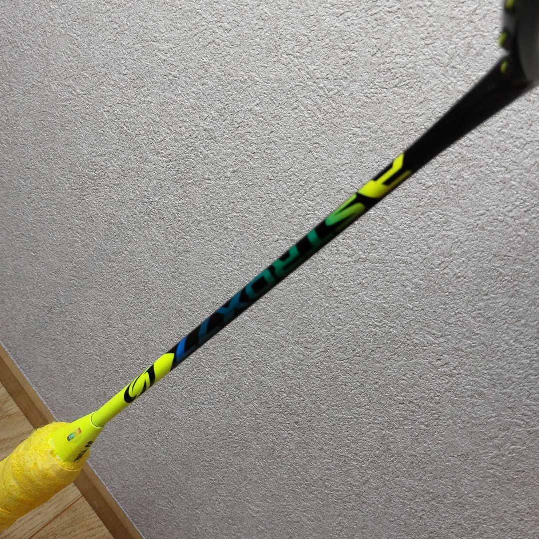 【廃盤品】YONEX ASTROX77 4UG5 シャインイエロー ①