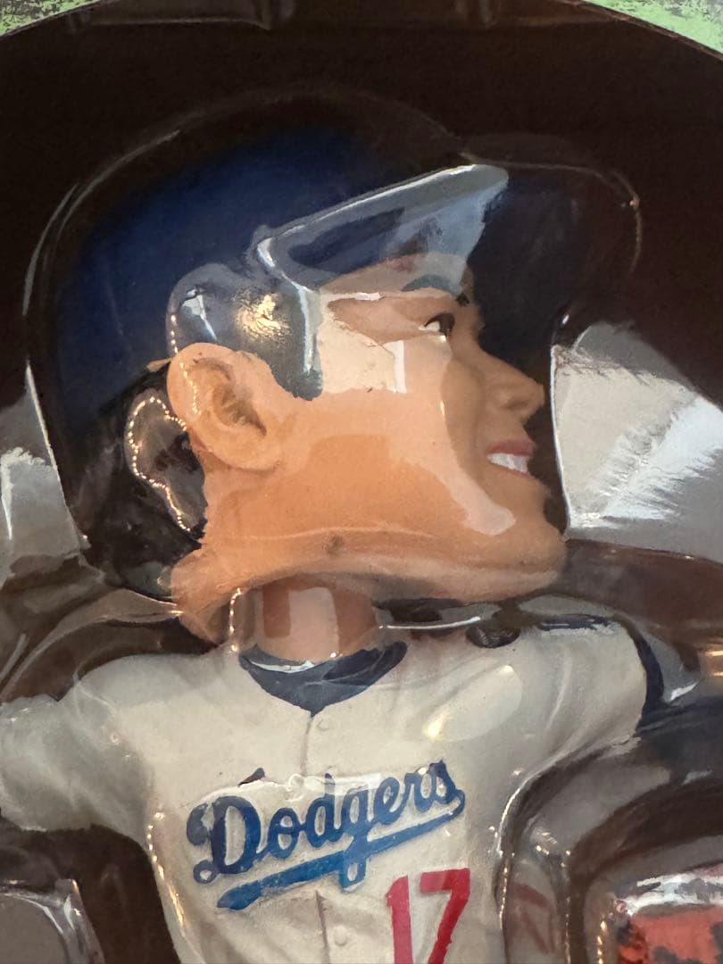 h*m様 訳あり　大谷翔平　ボブルヘッド　投手　ドジャース　来場者限定　冊子付