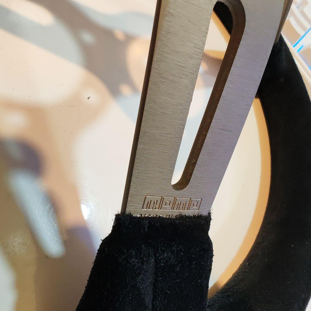 モモ　momo 　ドリフト　D-20 330mm ブラックスエード