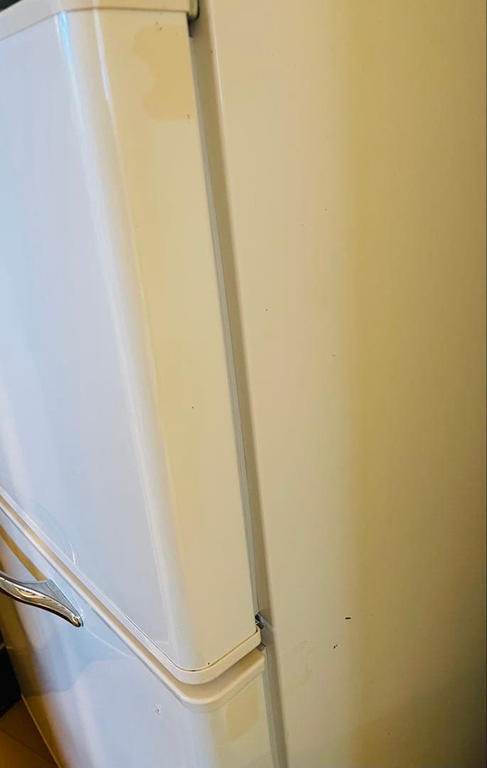 日立 3ドア 265L 冷凍冷蔵庫 R-S27AMV ホワイト レトロデザイン