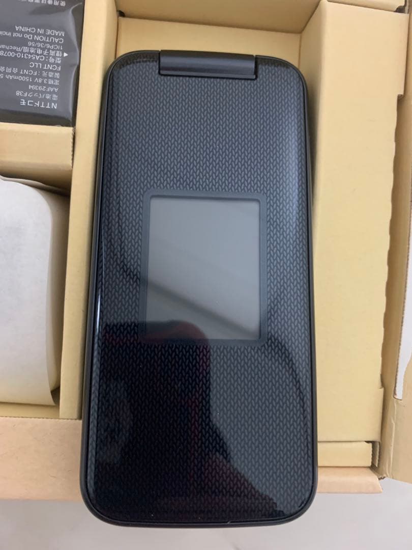 波*兎様 docomo F-41F スマートフォン 本体