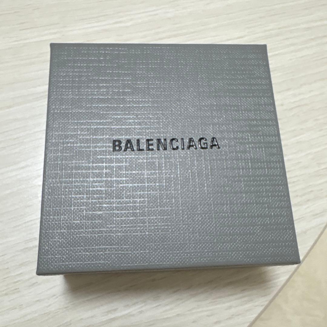 値下げ中BALENCIAGA 両耳ピアス
