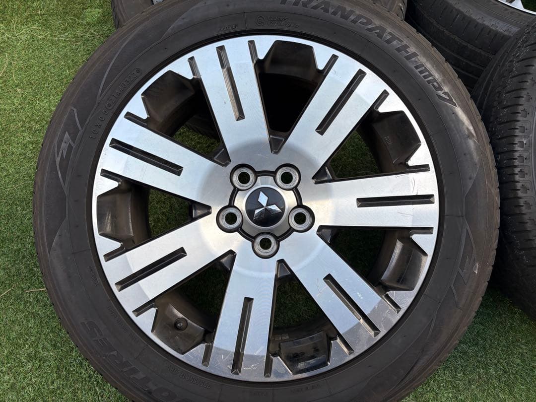 三菱 デリカd5 ホイールセット タイヤ付き