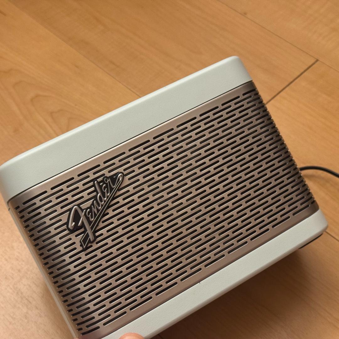 Fender NEWPORT ニューポート