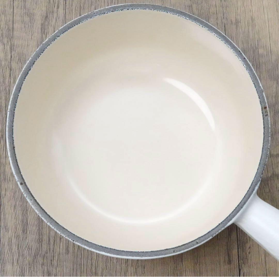 【美品】LE CREUSET　ソースパン　コットン　16cm フラワーツマミ