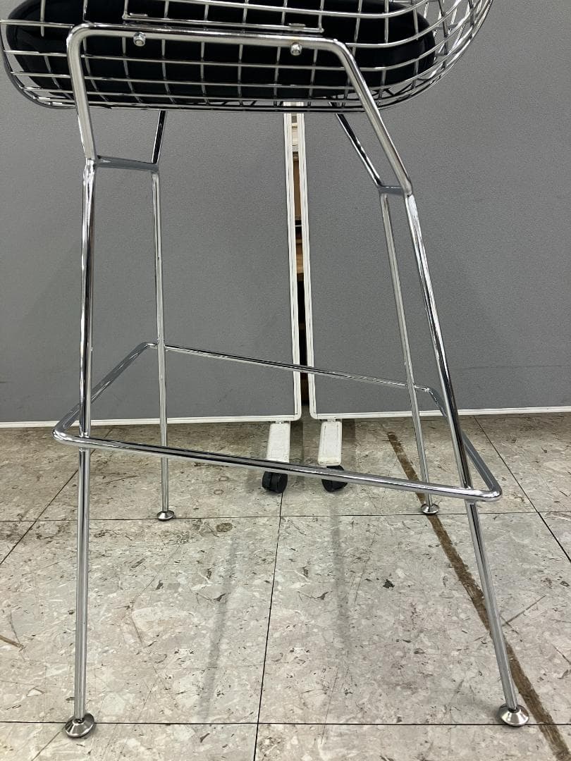 ハイチェア N plus リプロダクト ハリー・ベルトイア シルバー①