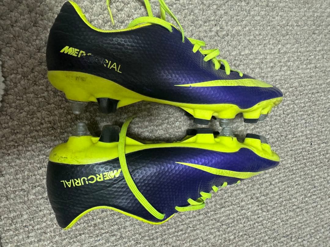 Nike Mercurial ネイビー/イエロー スパイクシューズ