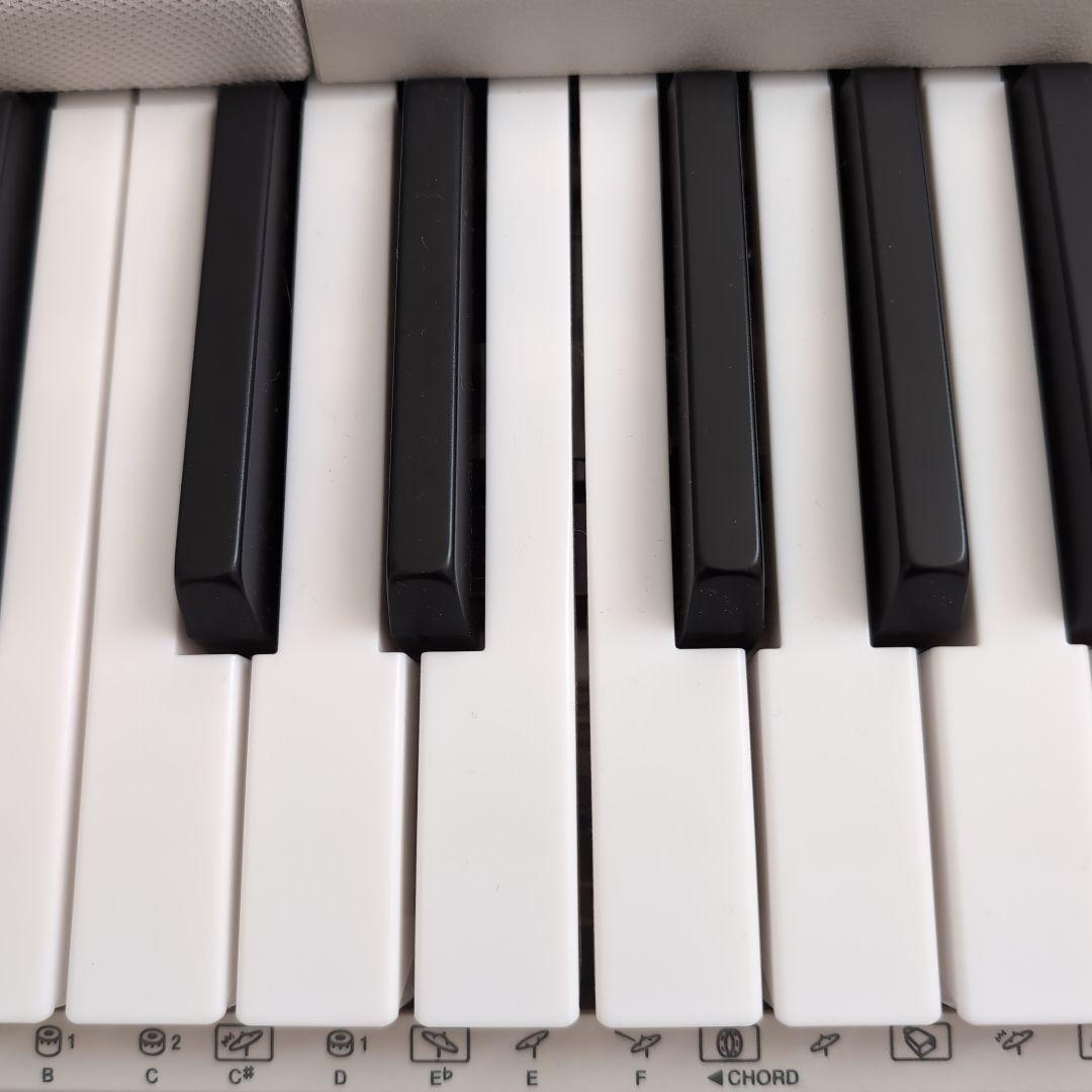 りん♫　カシオ　LK526 電子ピアノ　電子キーボード　光ナビゲーション