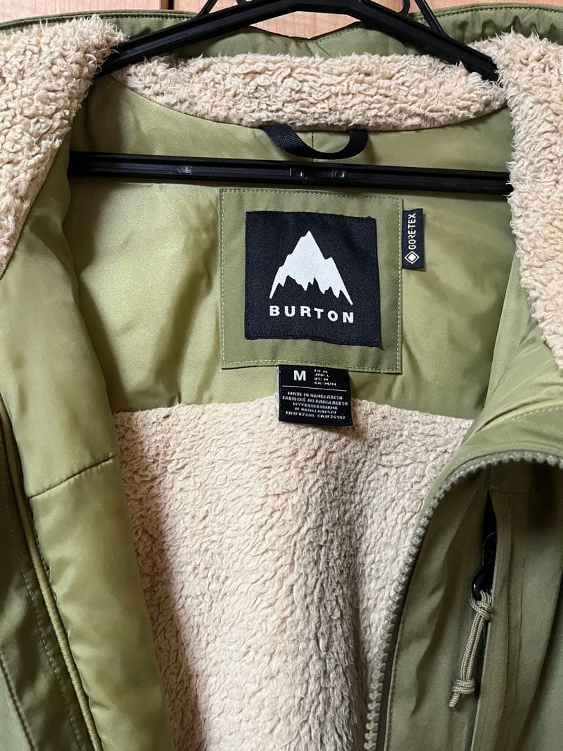 burton wms レディース Gore-Tex ジャケット　カーキ
