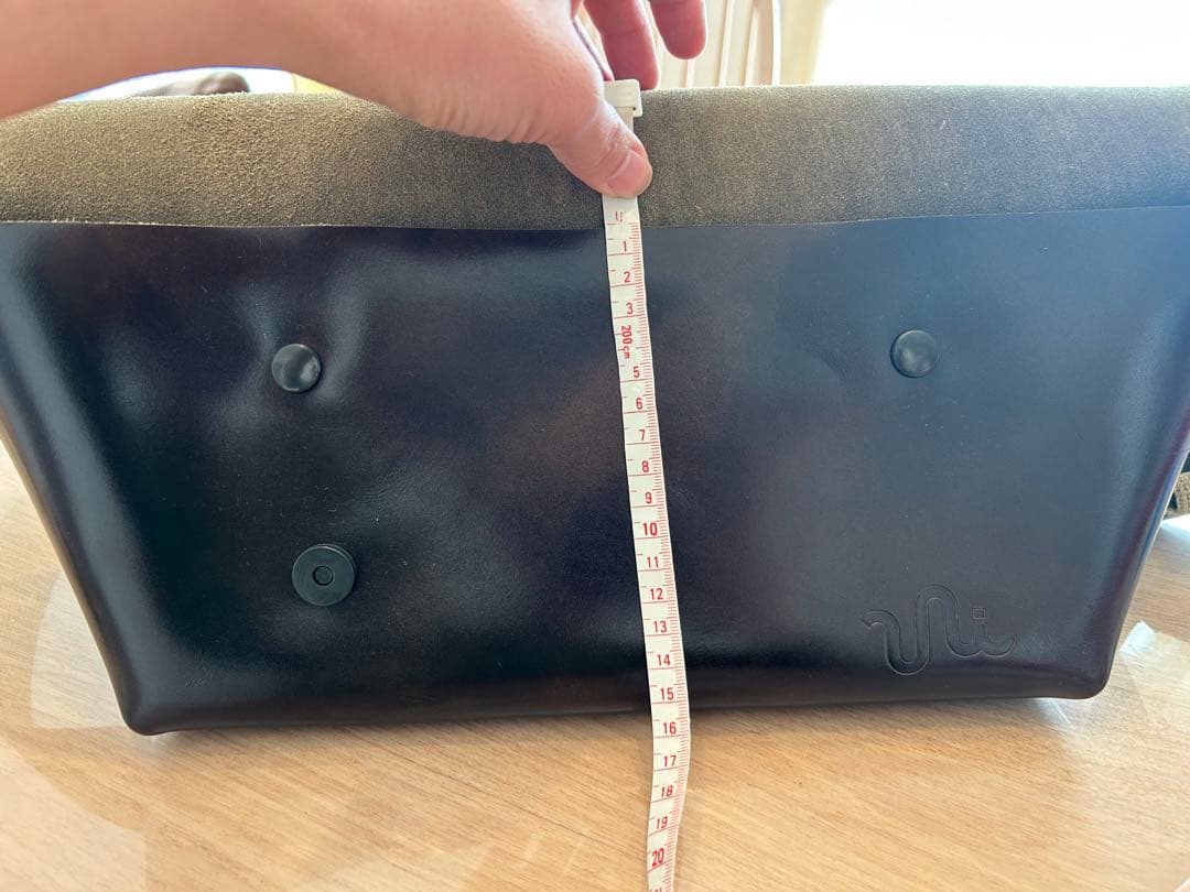 メッセンジャーバッグ　nui&co ダークグリーン