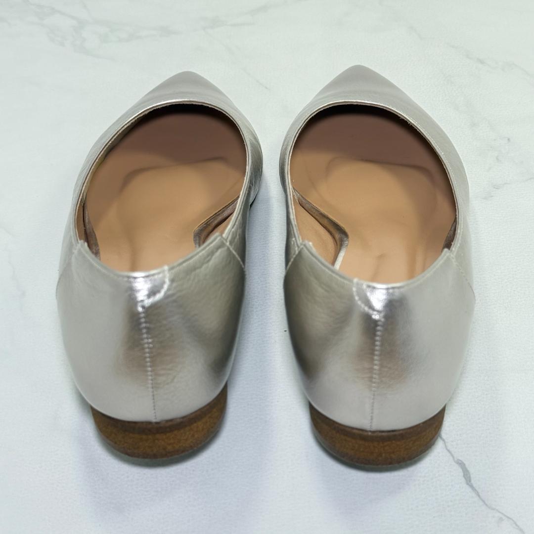 【美品】HIMIKO フラットプレーンパンプス 24㎝ プラチナ