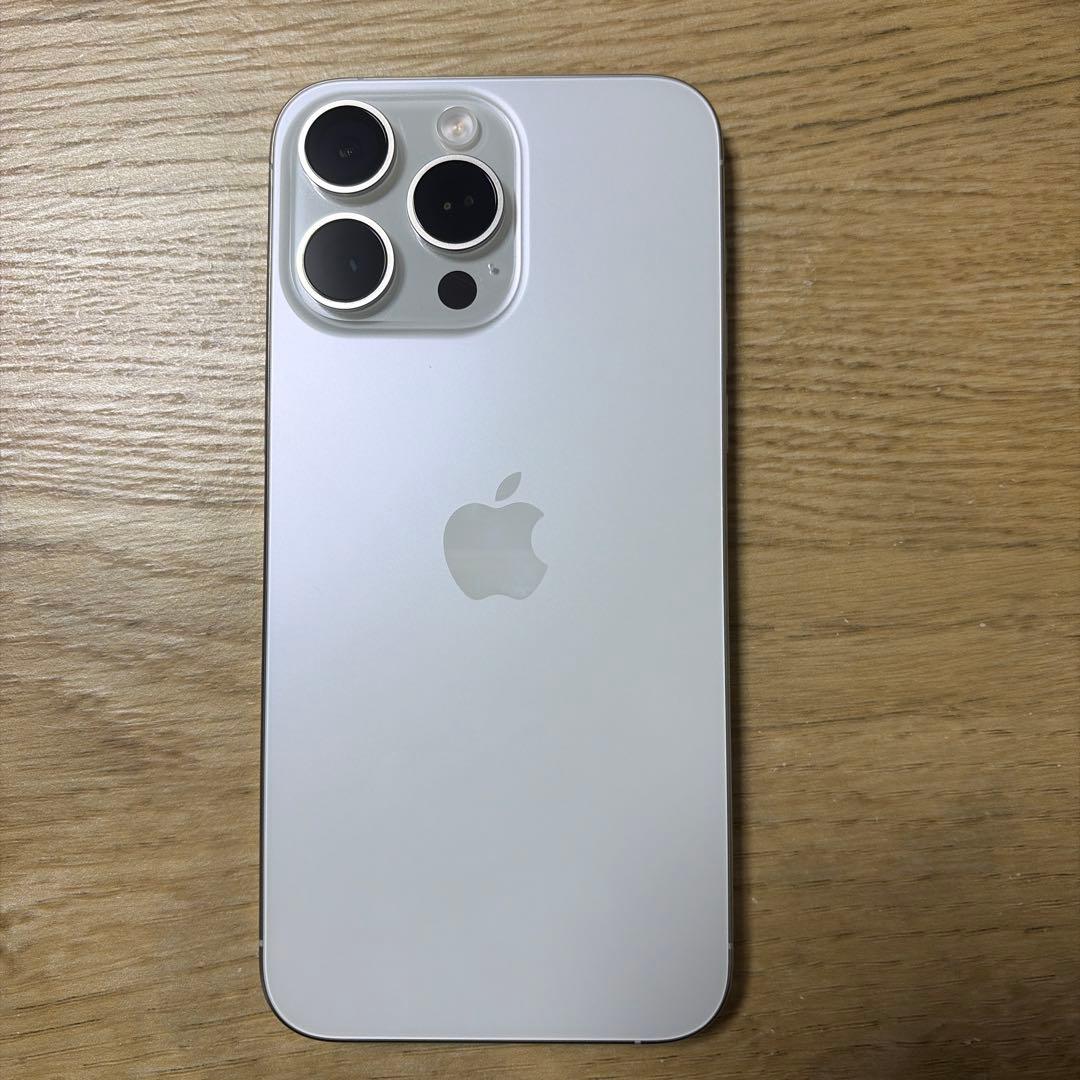 iPhone 15Pro maxホワイト 電池容量100% おまけ付
