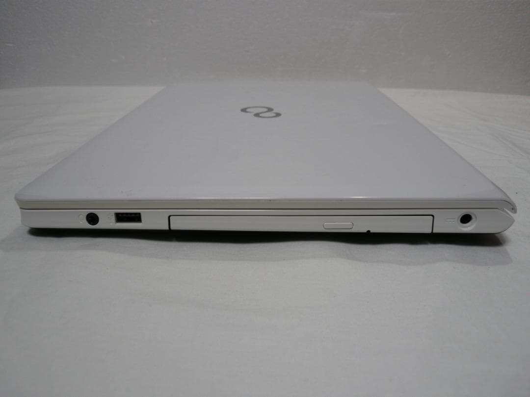 富士通 LIFEBOOK FMVWW13W i3搭載 16GB SSD120GB