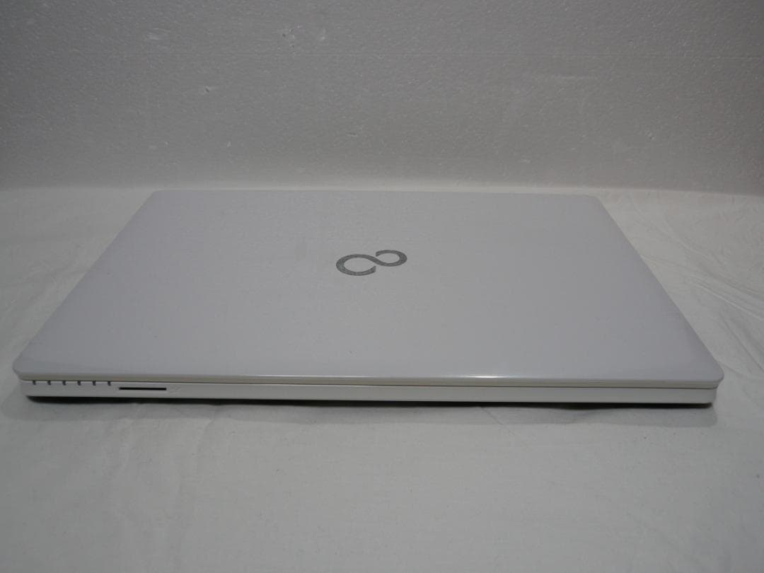 富士通 LIFEBOOK FMVWW13W i3搭載 16GB SSD120GB